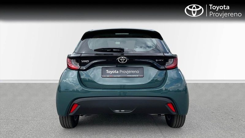 2026 Toyota Yaris — fotografija 3