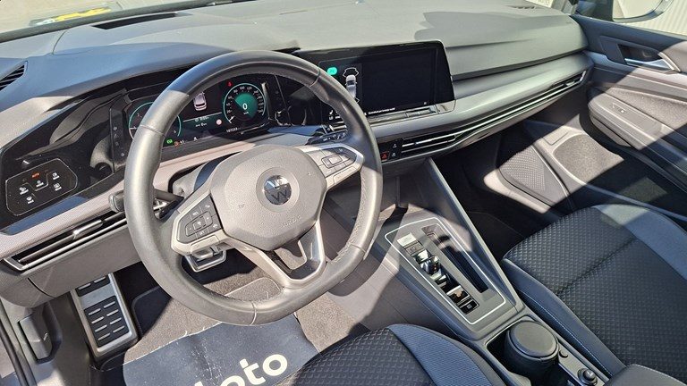 2022 Volkswagen Golf — fotografija 5