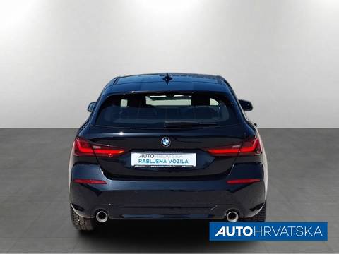 2022 BMW Serija 1 — sličica 6