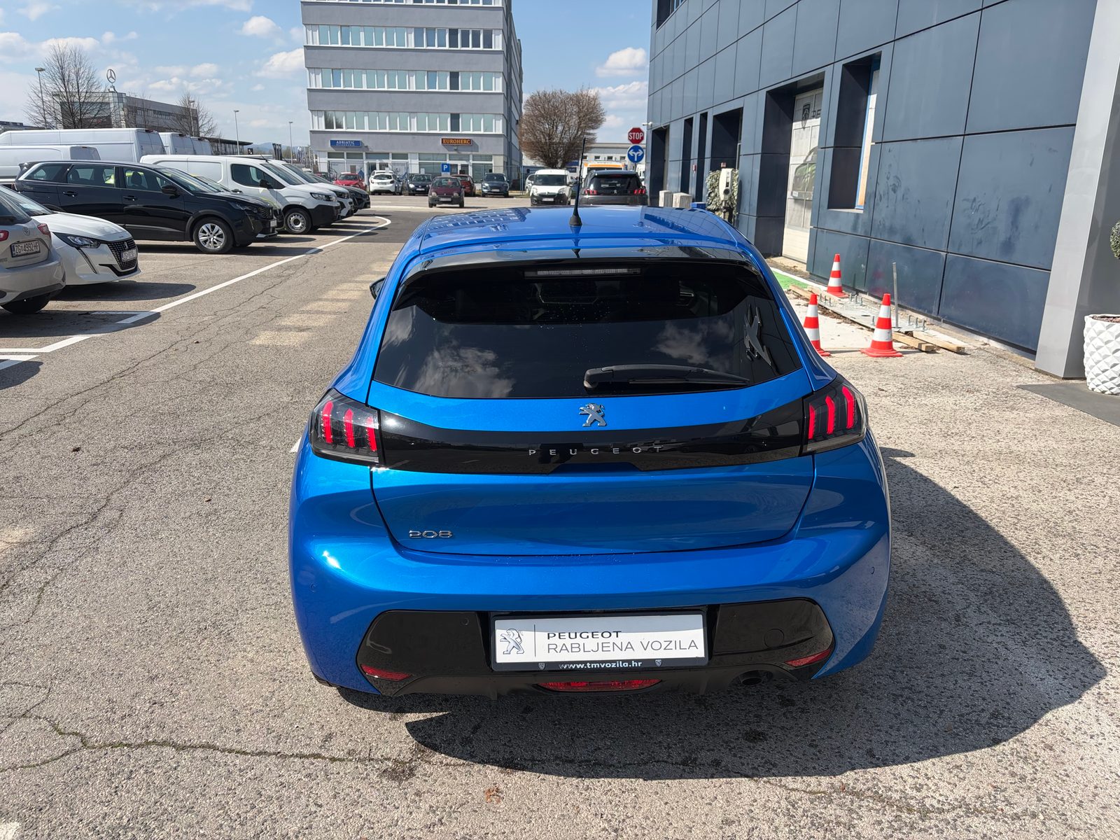 2021 Peugeot 208 — fotografija 5
