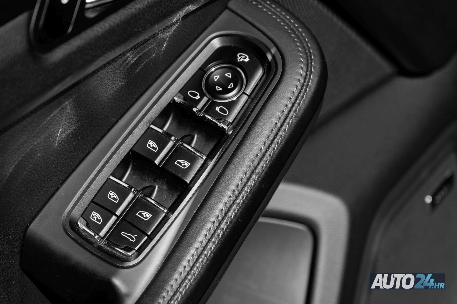 2017 Porsche Macan — fotografija 25