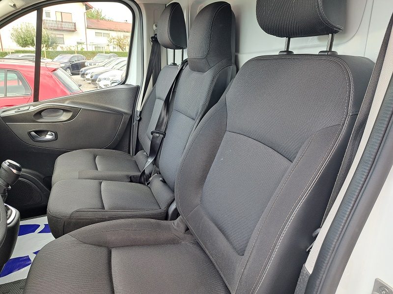 2020 Renault Trafic — fotografija 8