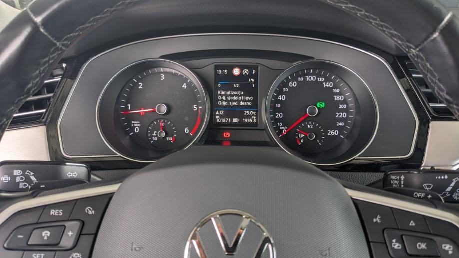 2023 Volkswagen Passat — fotografija 15