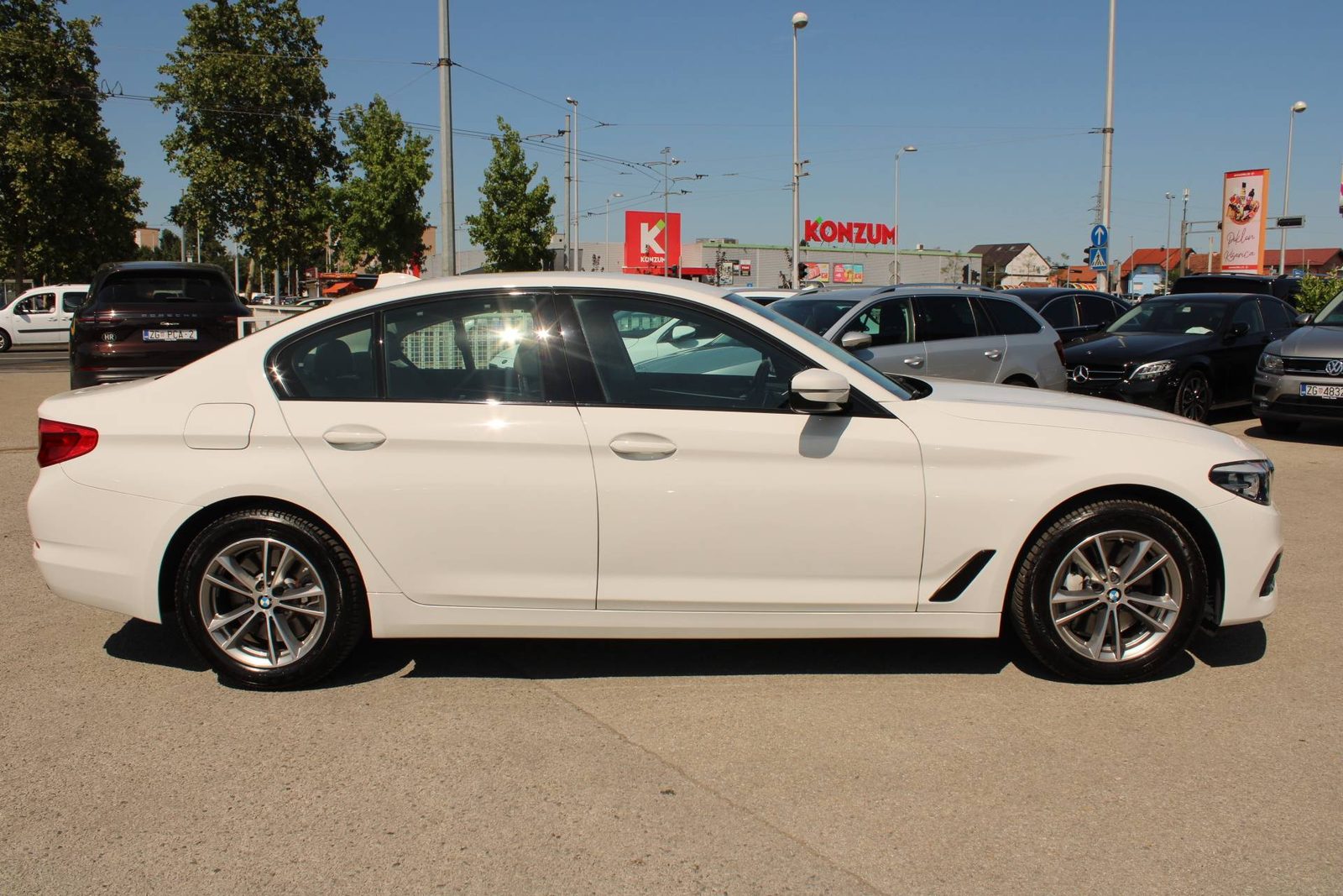 2020 BMW Serija 5 — fotografija 4