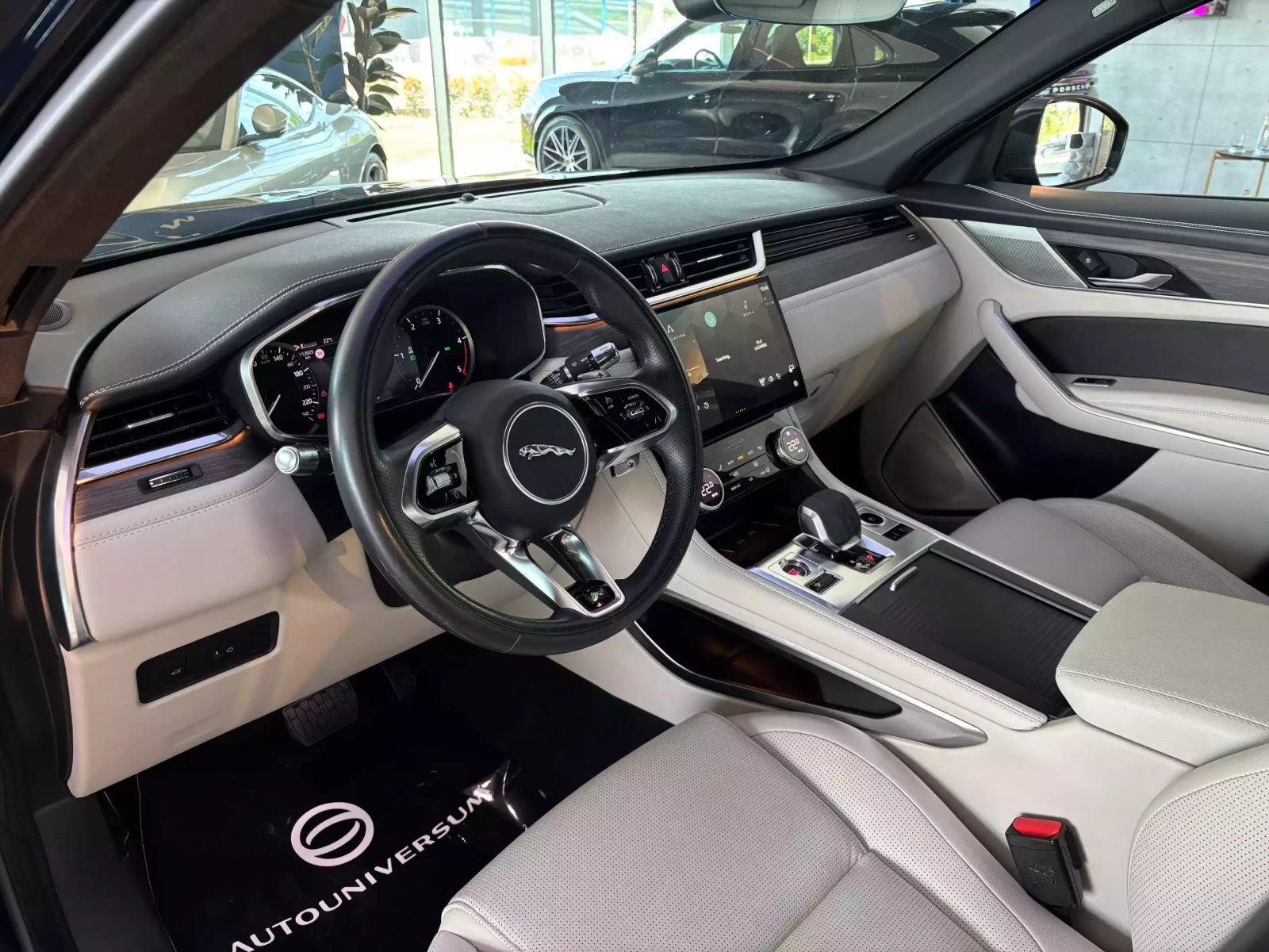 2022 Jaguar F-Pace — fotografija 14