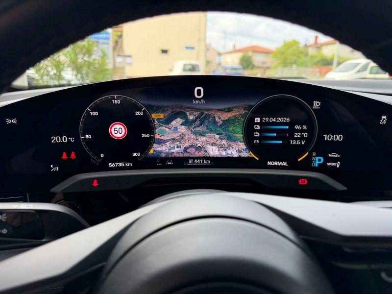 2020 Porsche Taycan — fotografija 19