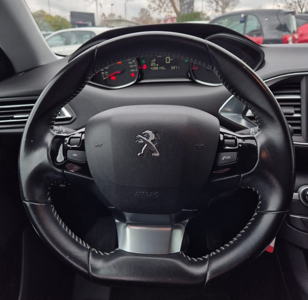 2019 Peugeot 308 — fotografija 9