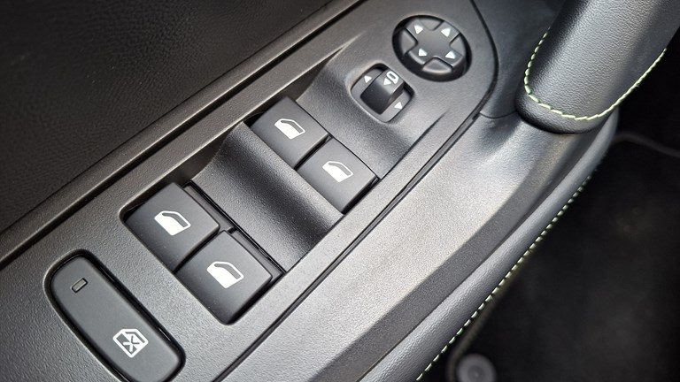 2022 Peugeot 2008 — fotografija 19