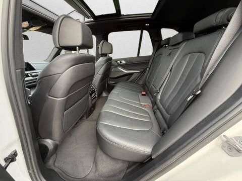 2021 BMW X5 M Sport — sličica 19