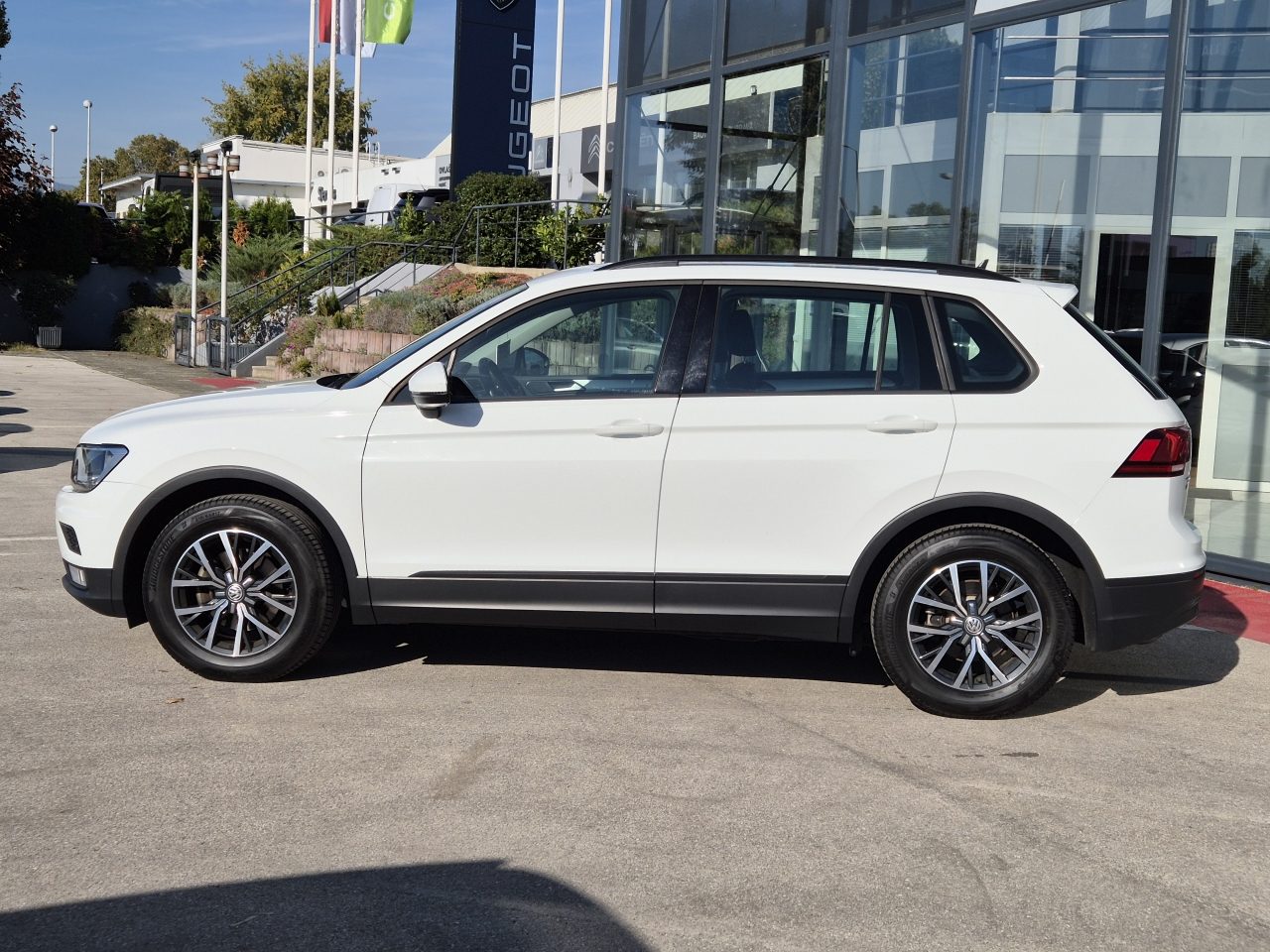 2016 Volkswagen Tiguan — fotografija 8