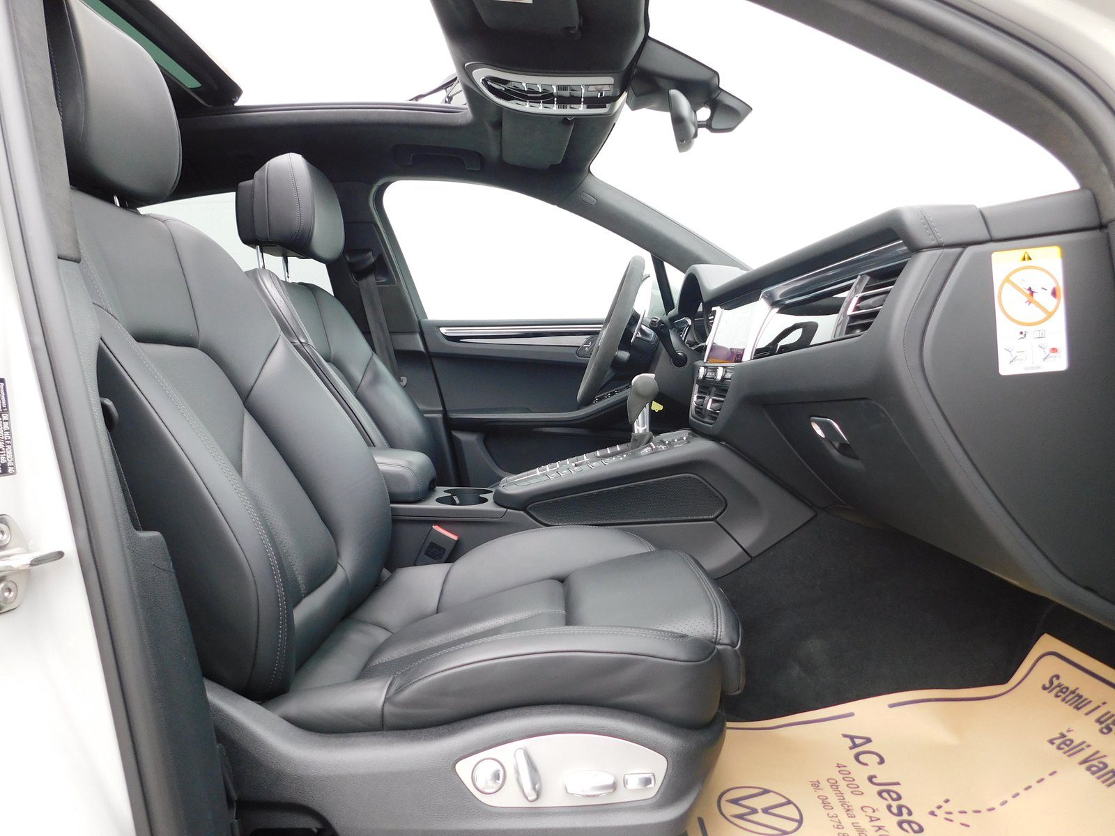 2021 Porsche Macan — fotografija 12