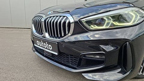 2023 BMW Serija 1 — sličica 29