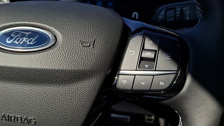2025 Ford Kuga — fotografija 18