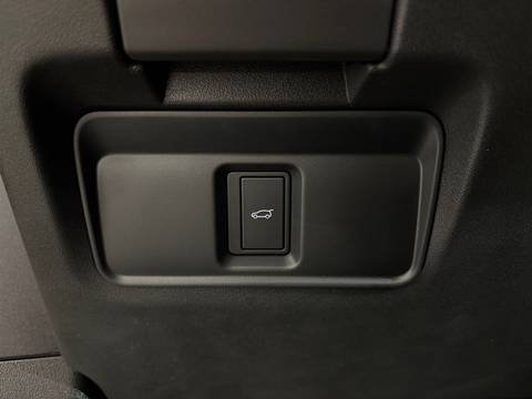 2025 Land Rover Range Rover Evoque — sličica 27