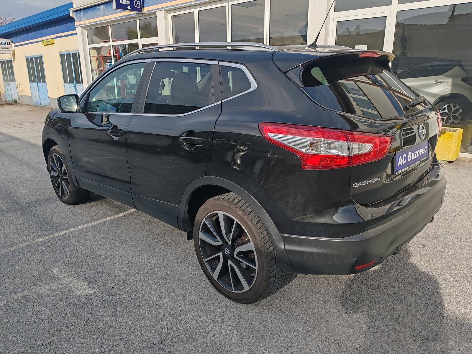 2017 Nissan Qashqai — fotografija 3