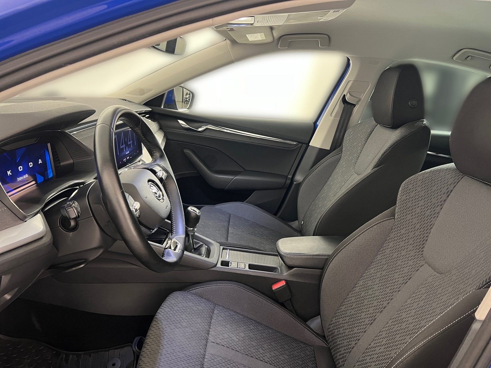 2023 Škoda Octavia — fotografija 13
