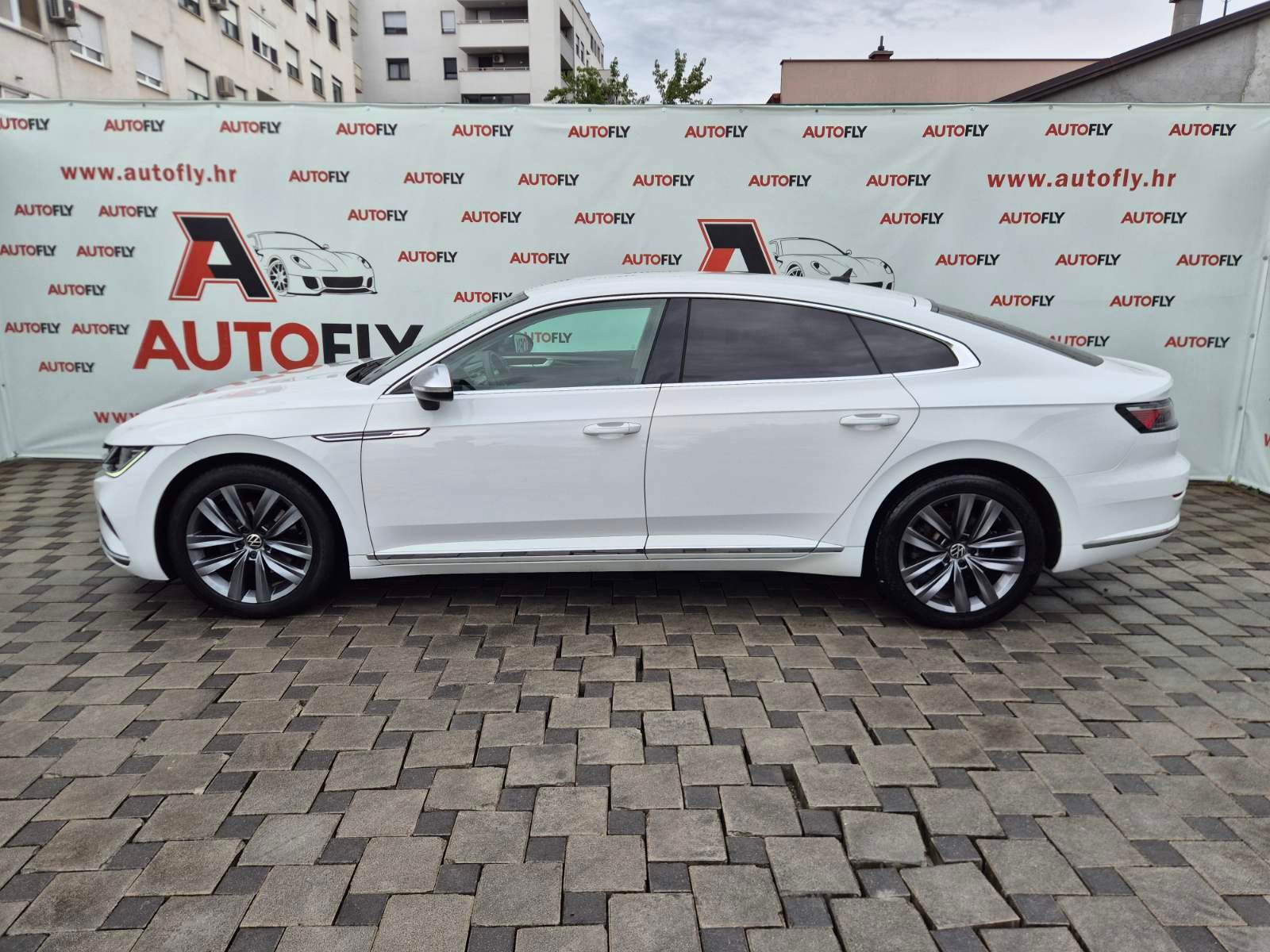 2021 Volkswagen Arteon Highline — fotografija 4