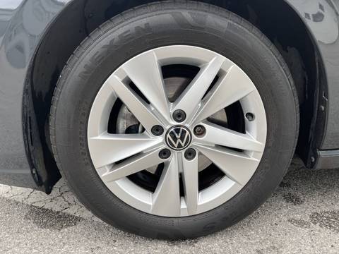 2021 Volkswagen Golf — sličica 15