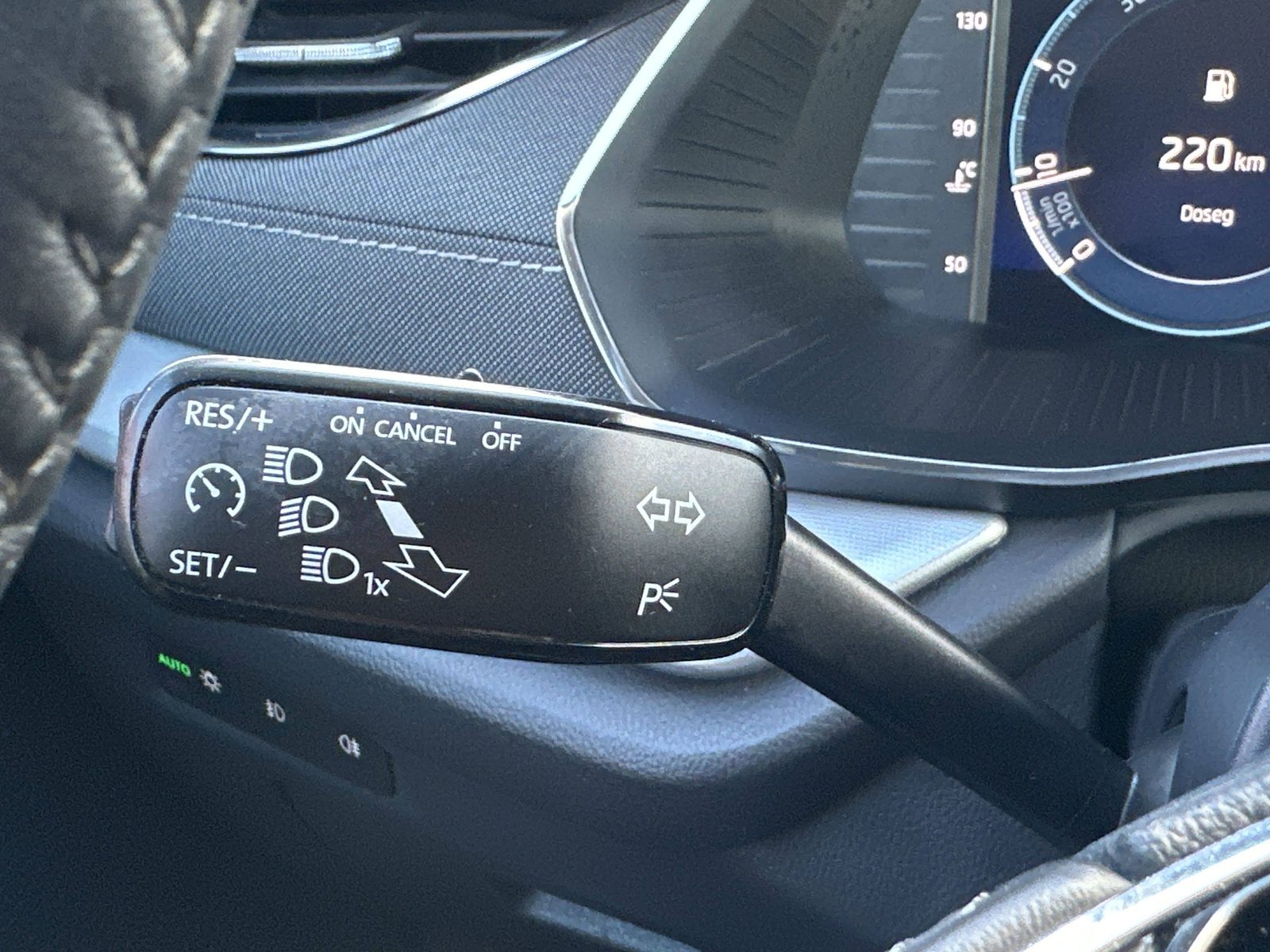 2022 Škoda Octavia Combi — fotografija 27