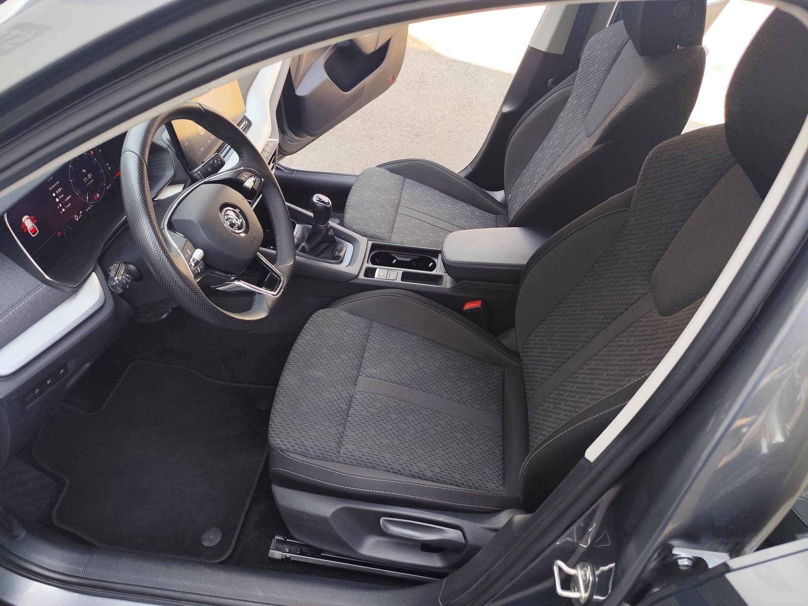 2024 Škoda Octavia — fotografija 8