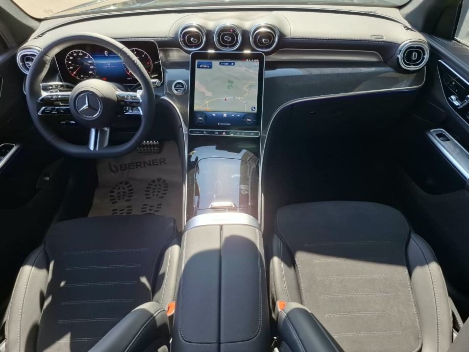 2026 Mercedes-Benz GLC — fotografija 8