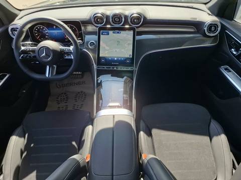 2026 Mercedes-Benz GLC — sličica 8