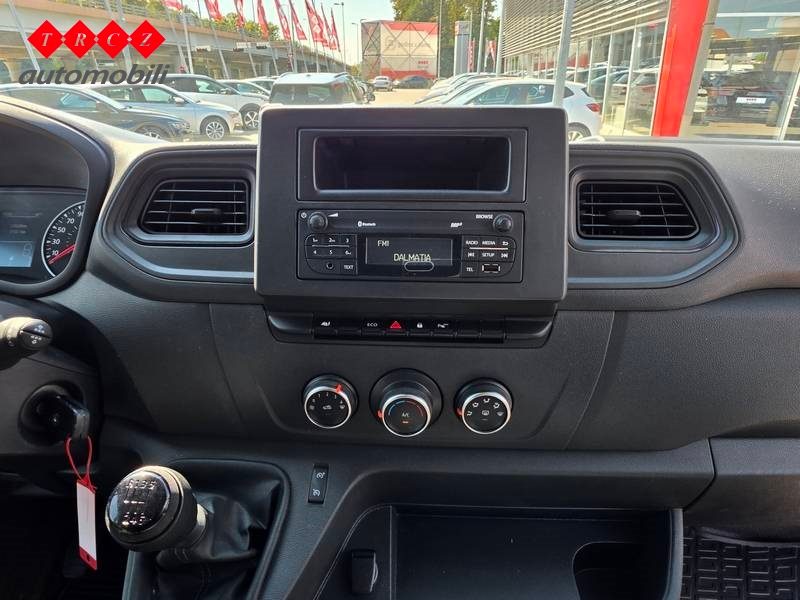2022 Renault Master — fotografija 8