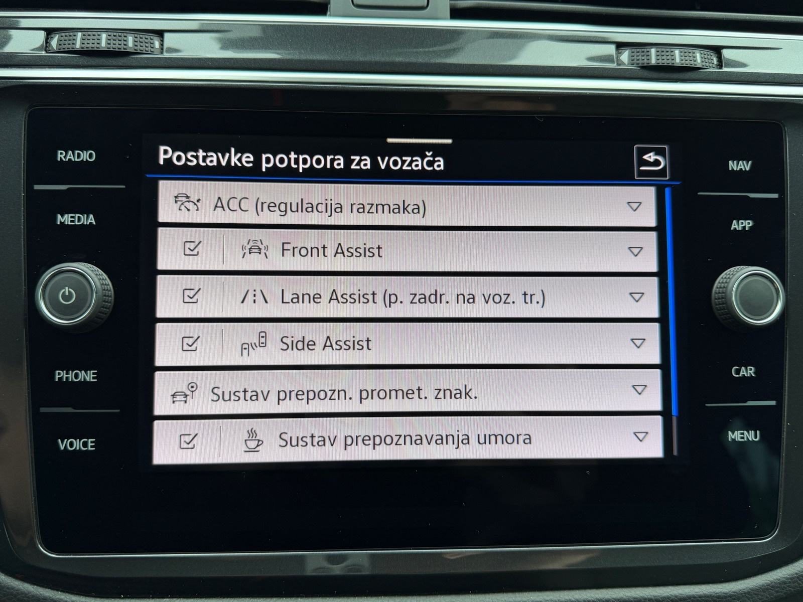 2023 Volkswagen Tiguan — fotografija 14