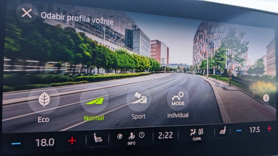 2021 Škoda Octavia — fotografija 23