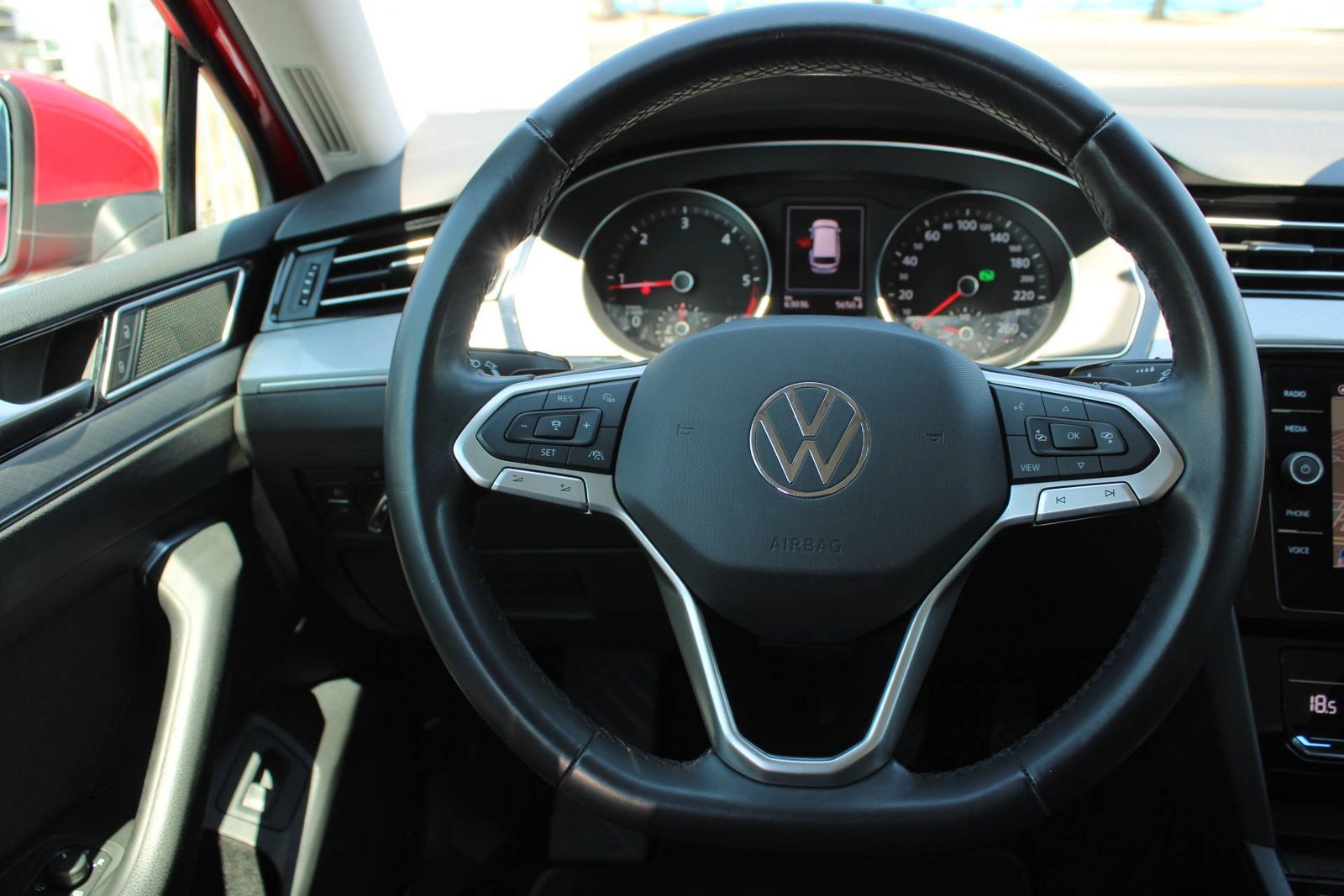 2022 Volkswagen Passat Variant — fotografija 15