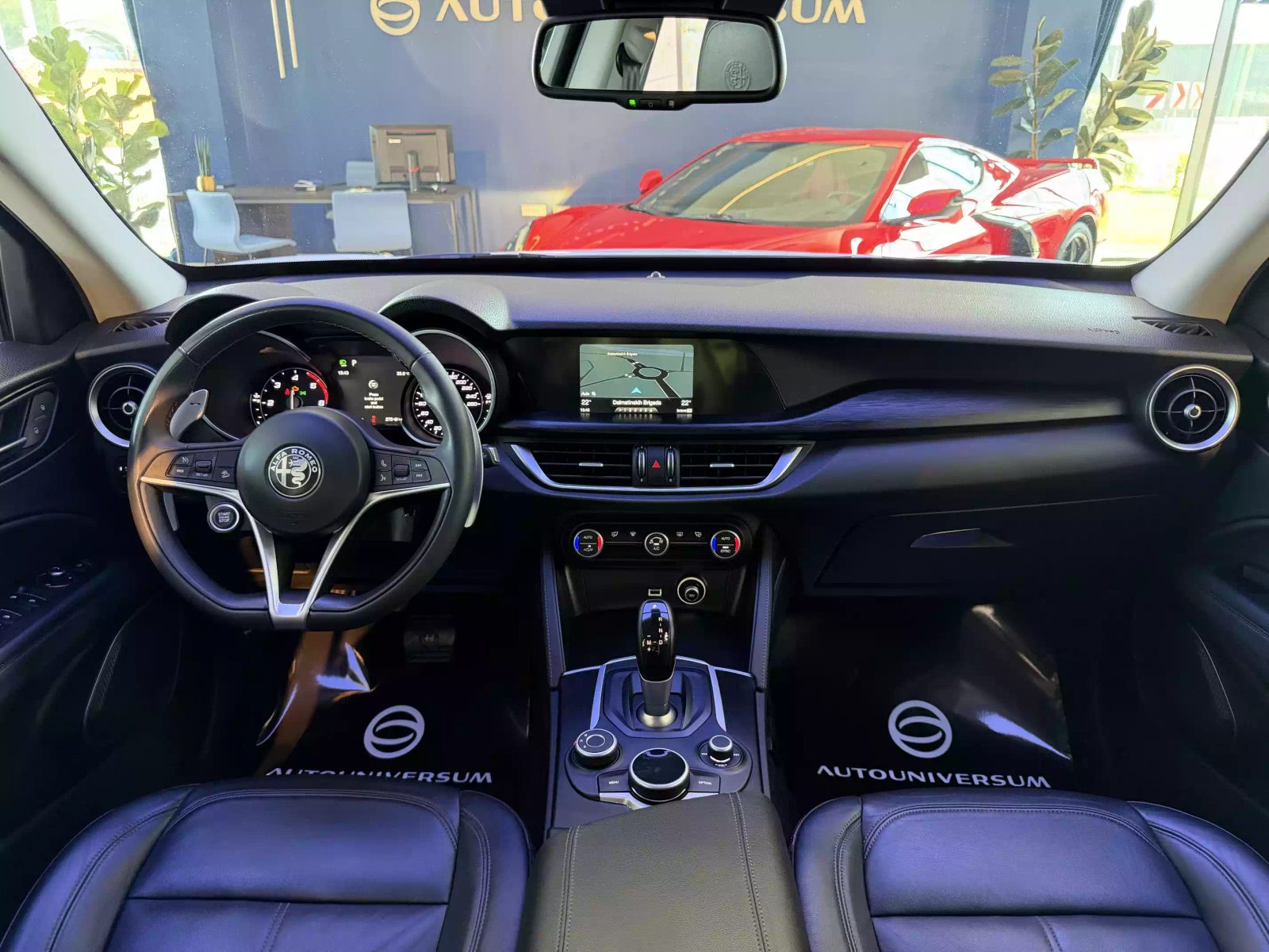 2018 Alfa Romeo Stelvio — fotografija 15