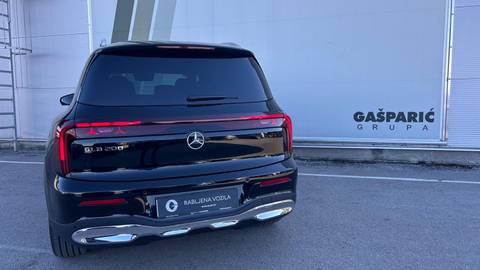 2026 Mercedes-Benz GLB — sličica 8