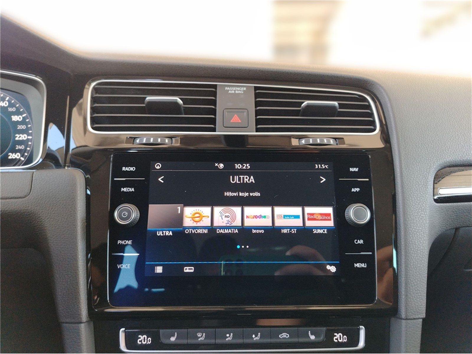 2019 Volkswagen Golf — fotografija 9