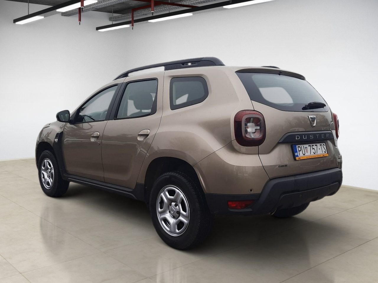 2018 Dacia Duster — fotografija 10