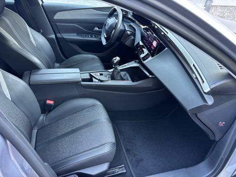 2023 Peugeot 308 — sličica 17