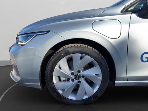 2025 Volkswagen Golf — sličica 19