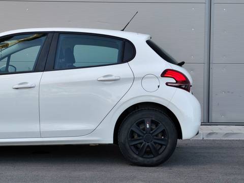 2019 Peugeot 208 — sličica 4