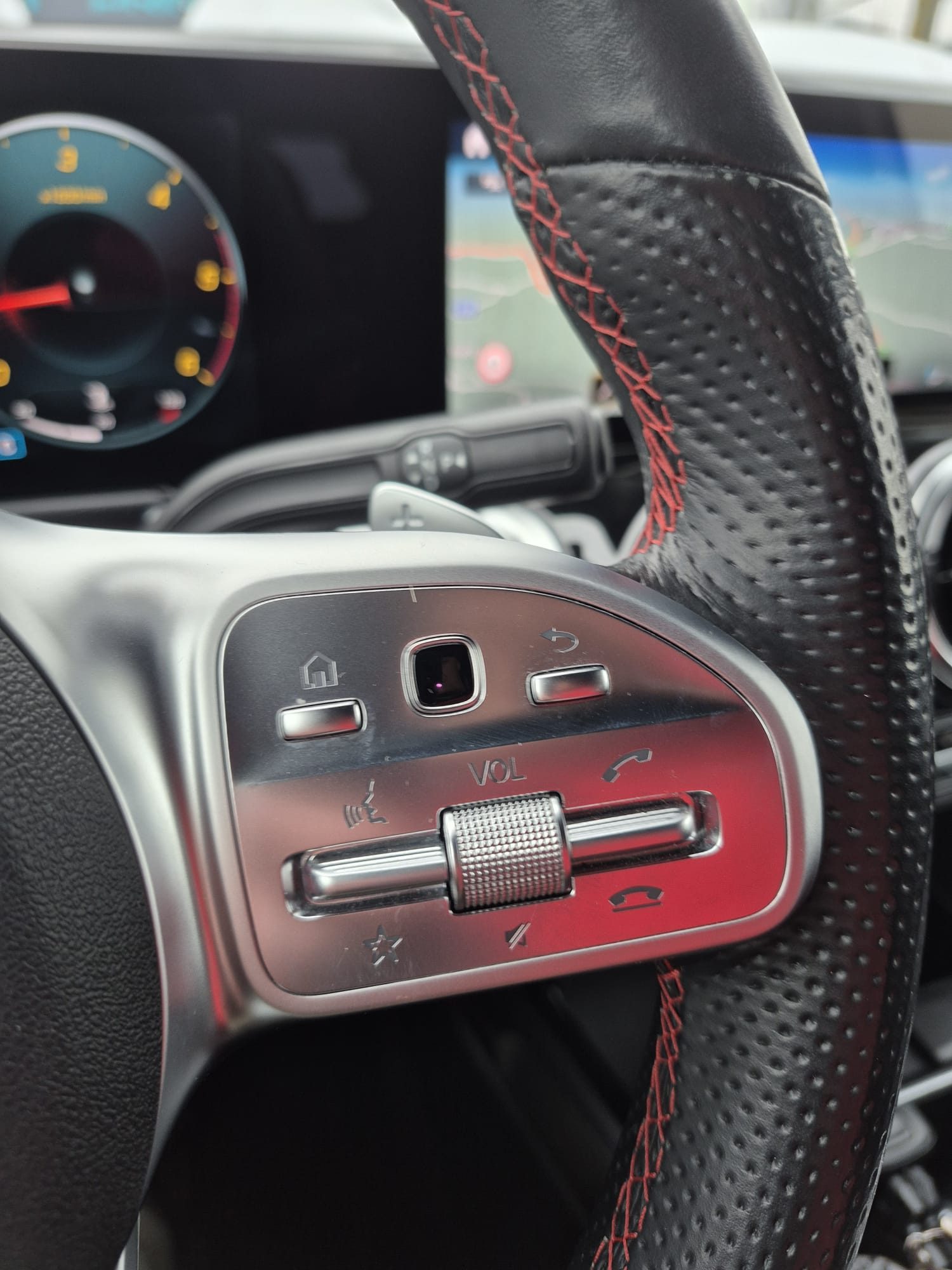 Mercedes-Benz GLB — fotografija 22