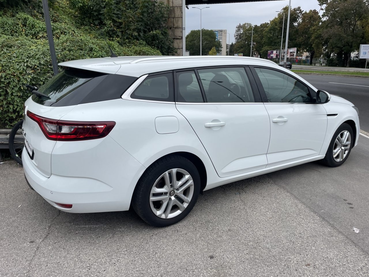 2019 Renault Megane Grandtour — fotografija 4