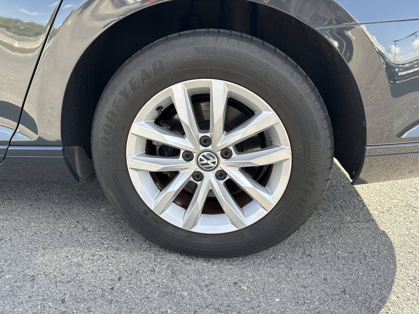 2017 Volkswagen Passat — fotografija 15