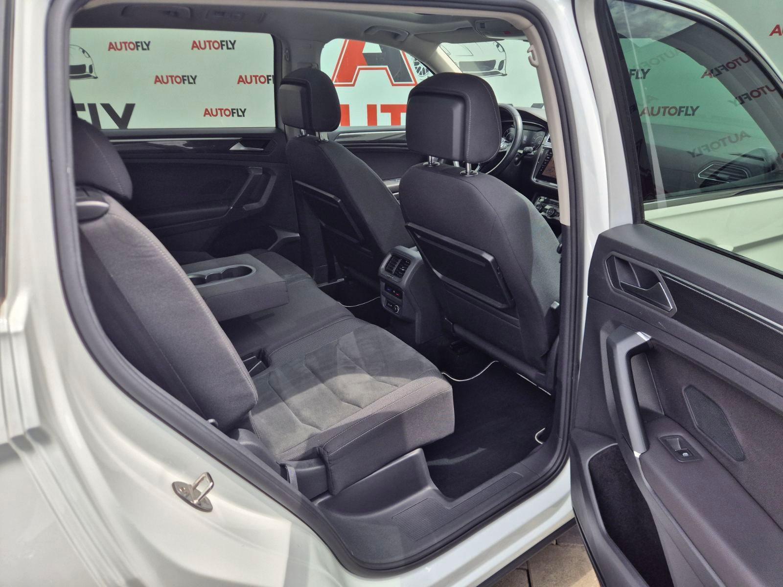 2019 Volkswagen Tiguan Highline — fotografija 15