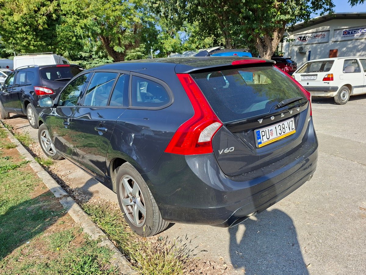 2015 Volvo V60 — fotografija 6