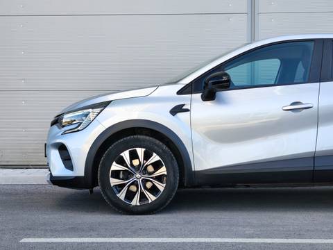 2023 Renault Captur — sličica 8