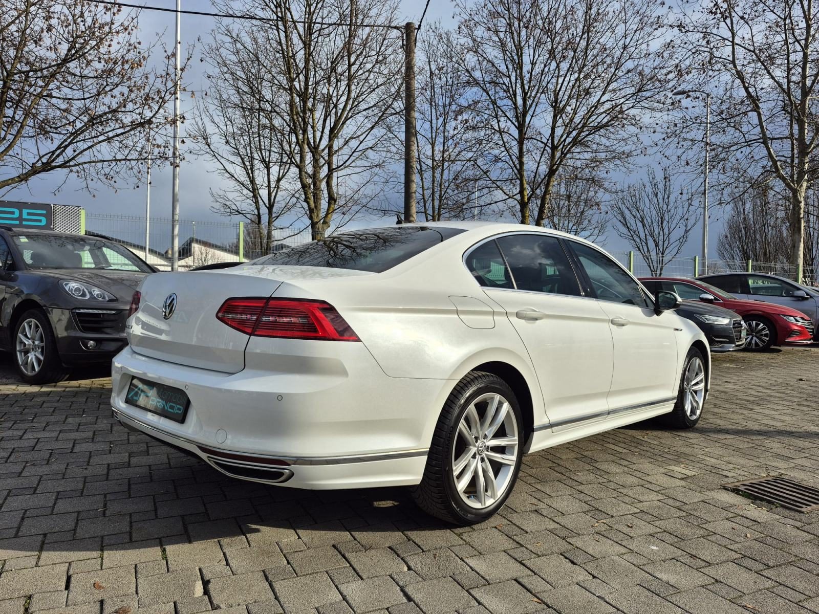 2018 Volkswagen Passat — fotografija 6