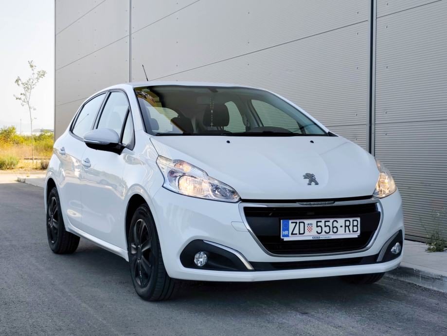 2019 Peugeot 208 — fotografija 11