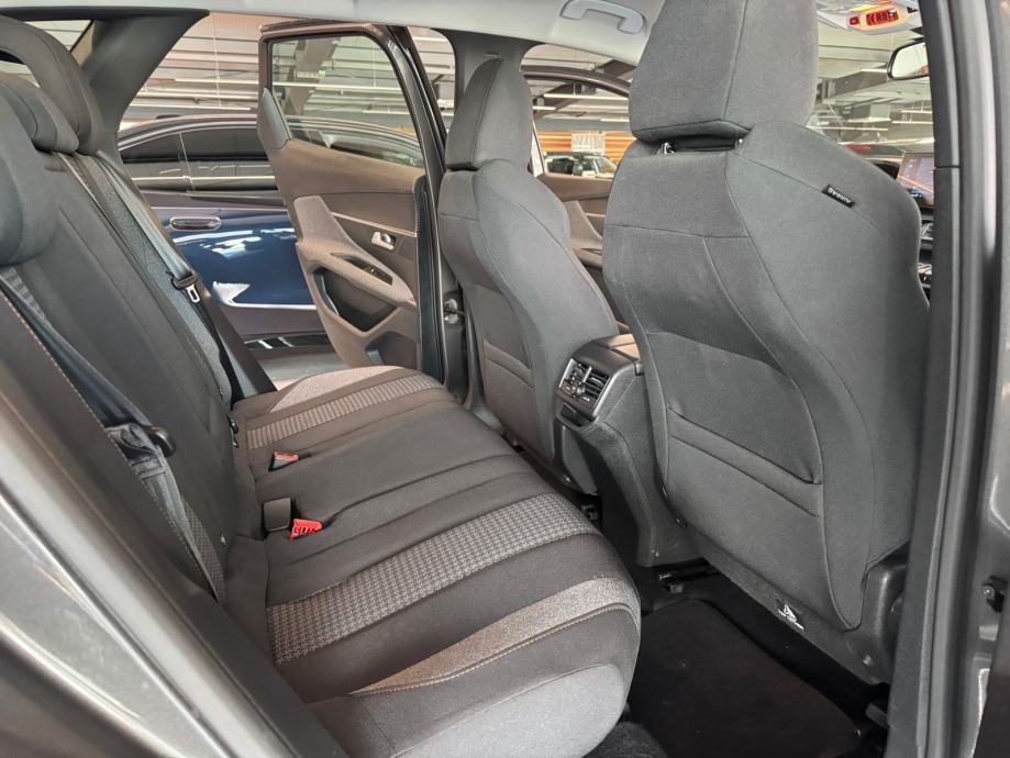 2021 Peugeot 3008 — fotografija 25