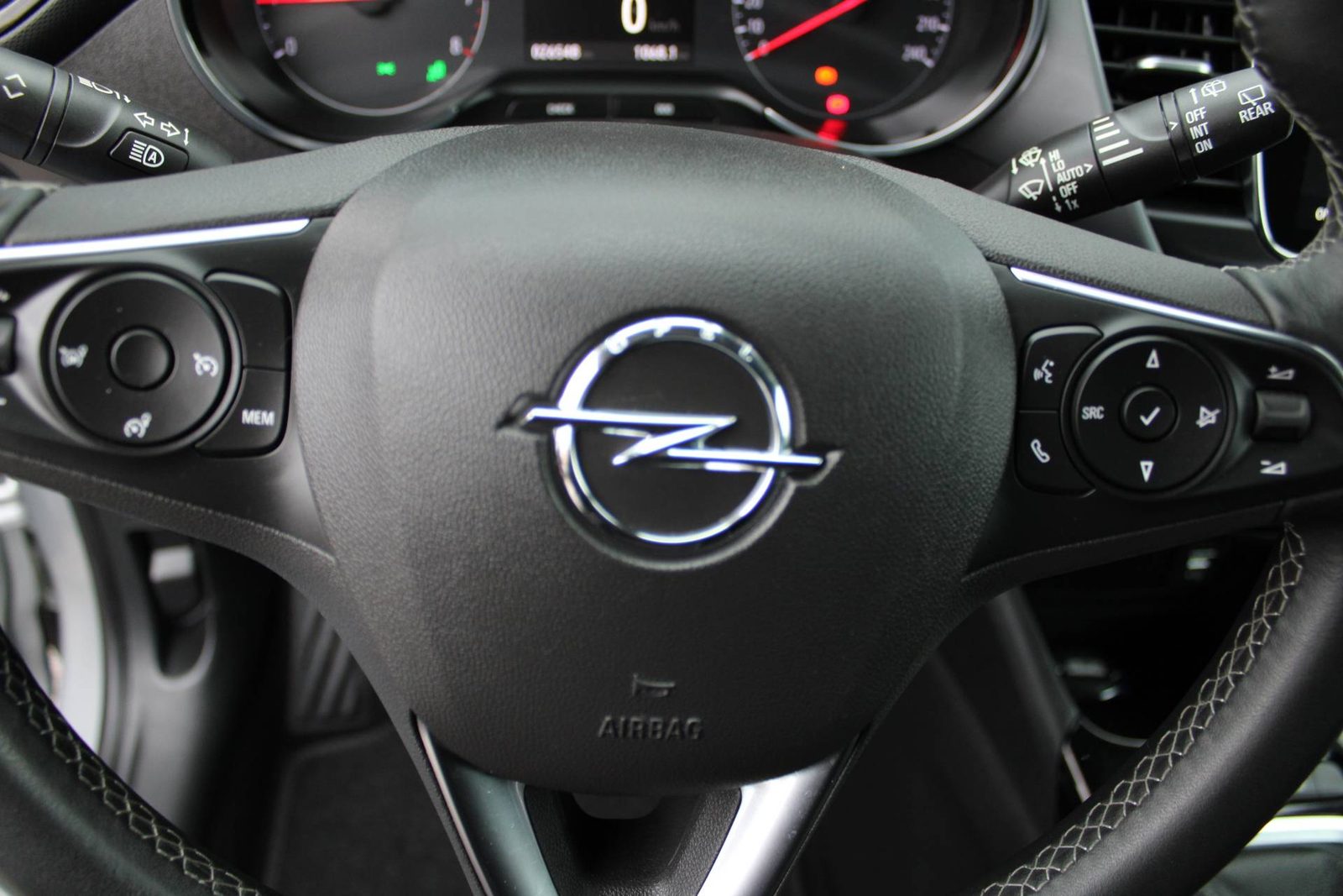 2023 Opel Crossland X — fotografija 16