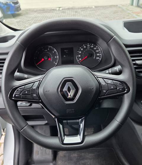 2023 Renault Trafic — sličica 12