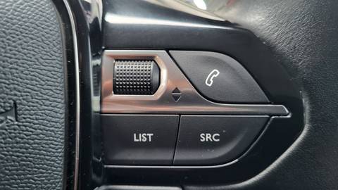 2020 Peugeot 2008 — sličica 19