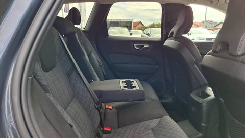 2023 Volvo XC60 — sličica 6